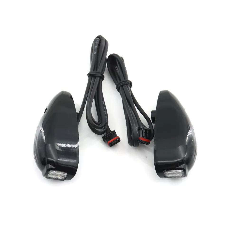 Front LED Turn Signals for Harley Davidson Road Glide '15-up - Image 4