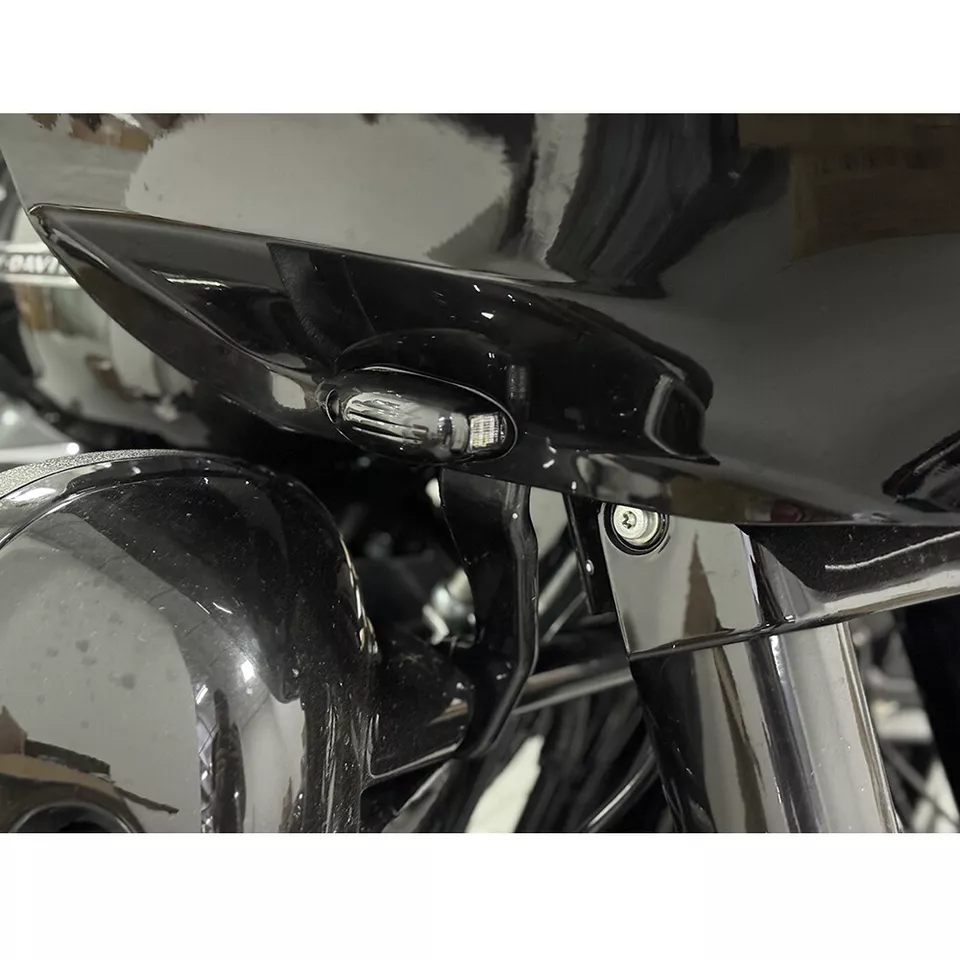 Front LED Turn Signals for Harley Davidson Road Glide '15-up - Image 8