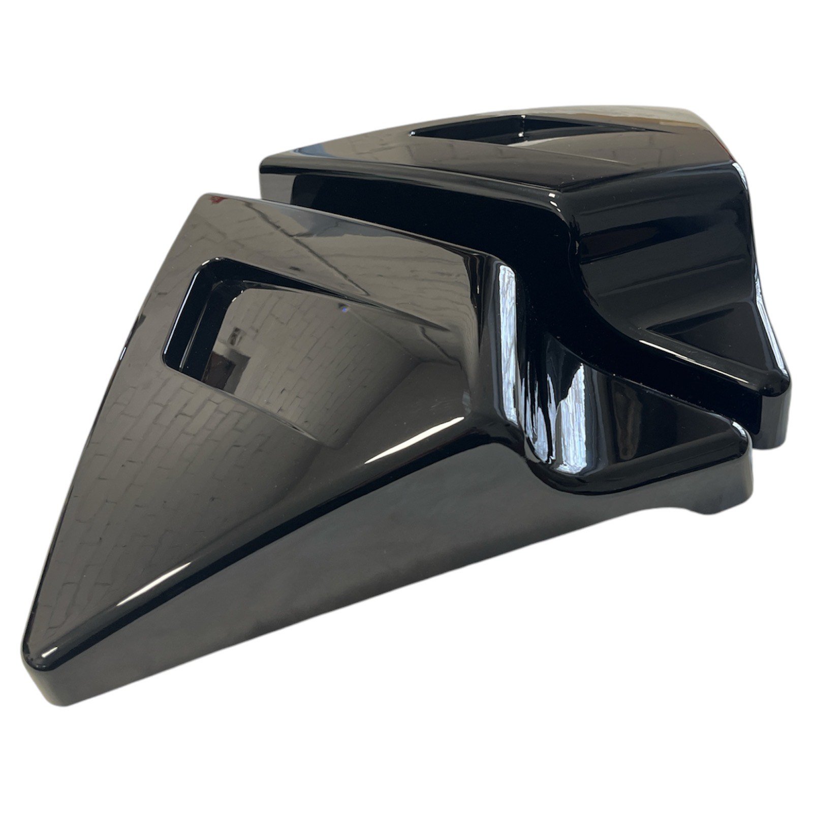 Performance Excavator Style Saddlebags with Side Cover Panels - Image 16